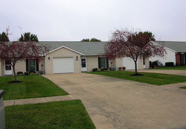 1st image of 853 Avalon Dr