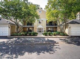 816 Washburn Ave APT 10, Louisville, KY 40222