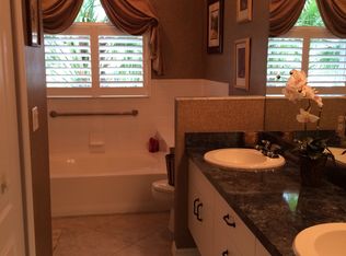 481 NW Casanova Cir, Port Saint Lucie, FL 34986