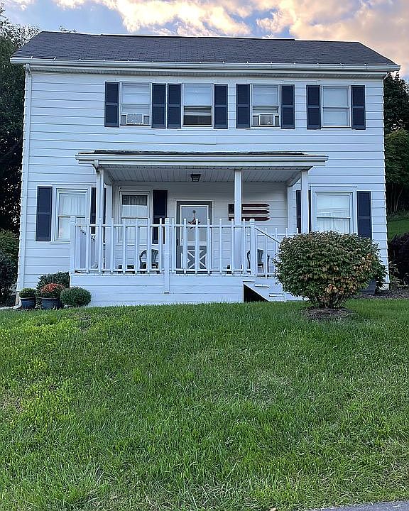 1st image of 306 E 1st Ave