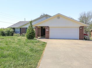 2202 S K St, Rogers, AR 72758