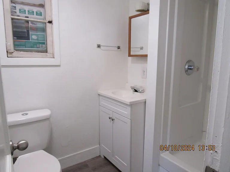 755 W 2nd St #2 — Photo 7