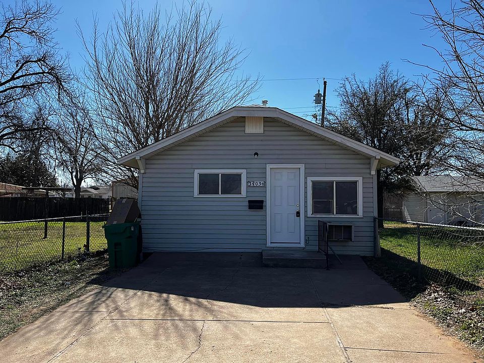 1st image of 3403 Texas St #1/2