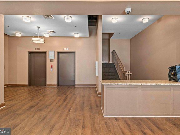 3rd image of 3201 Saint Paul St Unit 418