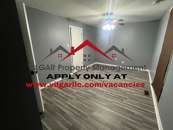 4th image of 3828 Alder St #1R
