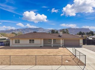 13475 Apple Blossom Ln, Apple Valley, CA 92308