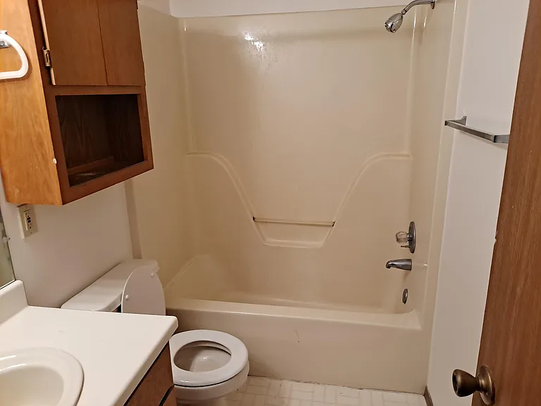 313 McKennon Ct — Photo 7