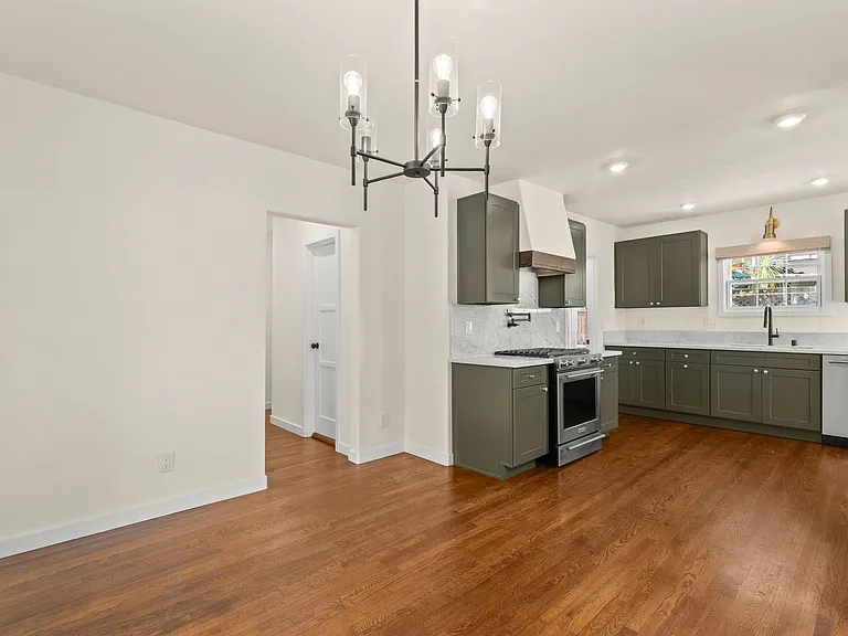 4858 E Alder Dr — Photo 12