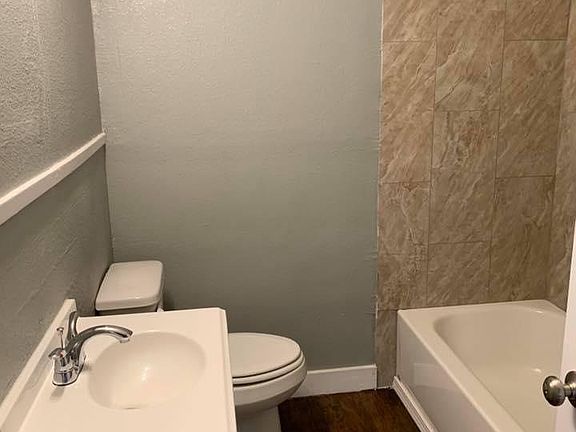 5th image of 242 Acapulco Dr