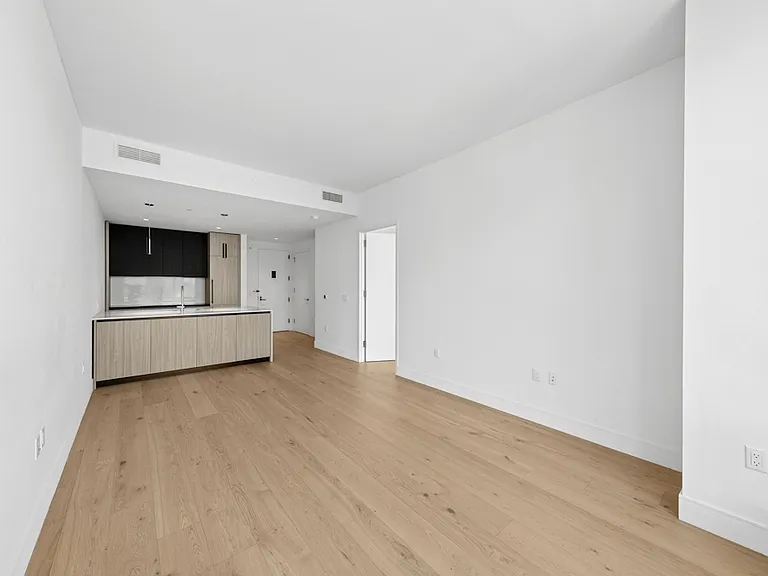 312 W 43rd St #32G — Photo 5