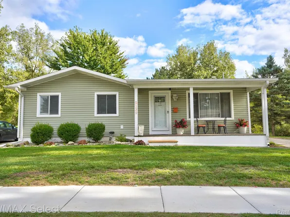 5139 Winshall Dr, Swartz Creek, MI 48473