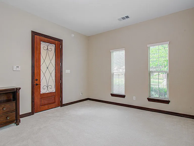 5711 Avon Landing Ln — Photo 37