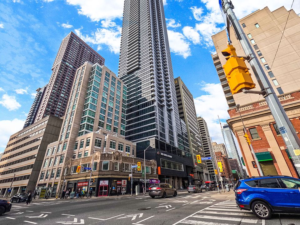 1st image of 395 Bloor St E #1711