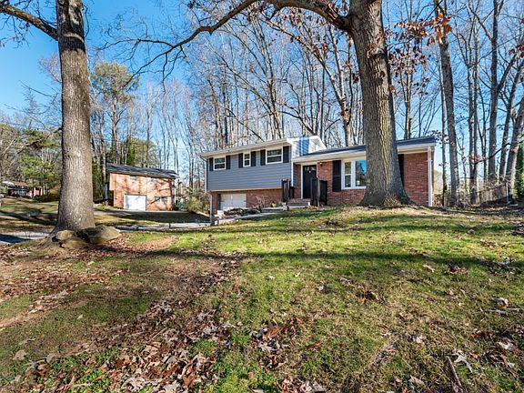 2nd image of 5440 Longmeadow Ln