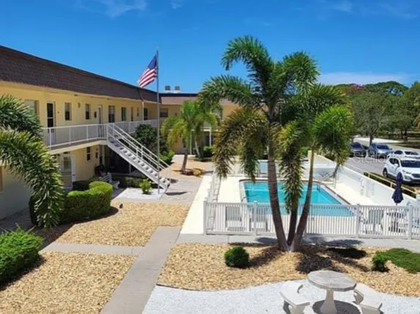 409 MANATEE COURT #204, VENICE, FL 34285
