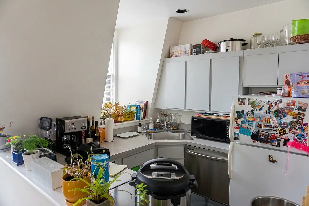 2 bed, 850 sqft, $3,250 — Photo 4
