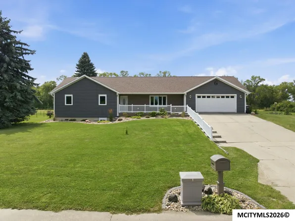2909 4th St NW, Mason City, IA 50401
