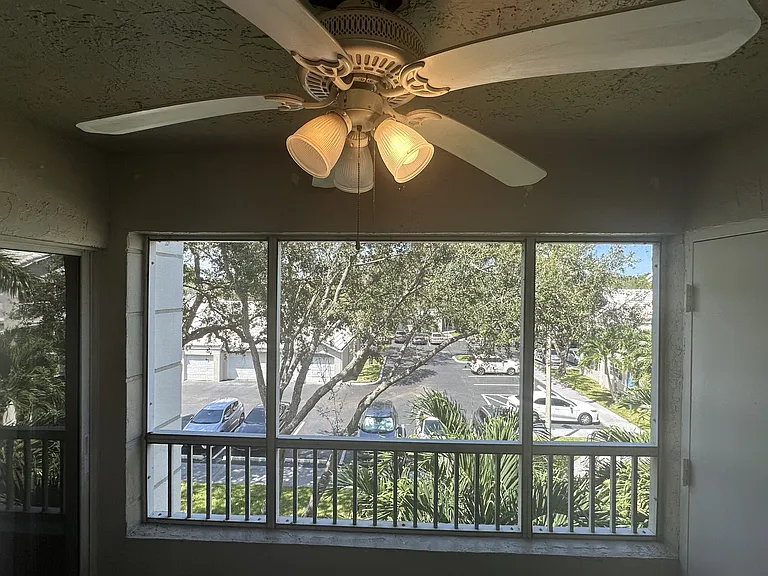 2850 N Oakland Forest Dr #208 — Photo 10