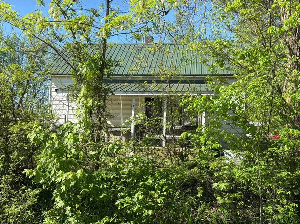 86 S 4th St, Leasburg, MO 65535