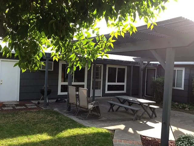 619 Amherst Dr — Photo 16