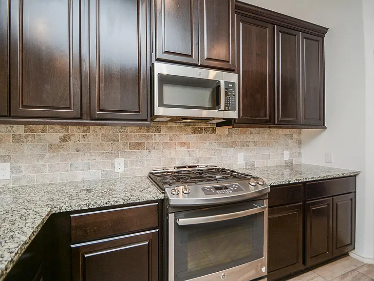 232 Clementine Ct — Photo 9