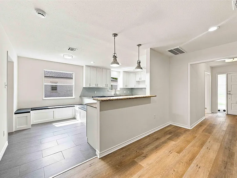 6215 Queensloch Dr — Photo 15