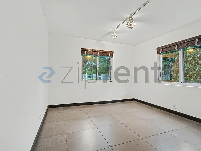 5210 NW 5th Ave — Photo 18