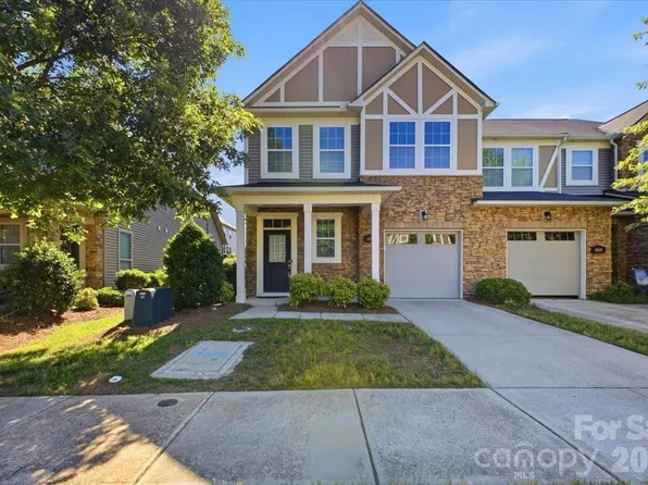 5618 Stonewells Dr, Charlotte, NC 28278