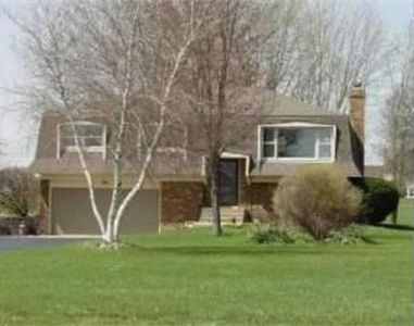 8211 Huntley Rd, Crystal Lake, IL, 60014