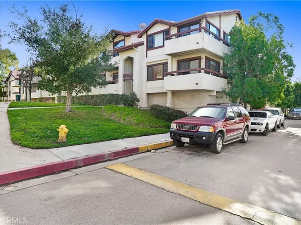 18169 Sundowner Way Unit 902, Santa Clarita, CA 91387