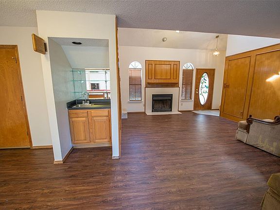 3rd image of 3903 Kingsferry Ct