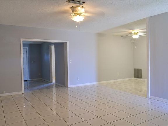 5th image of 6516 W Hanna Ave