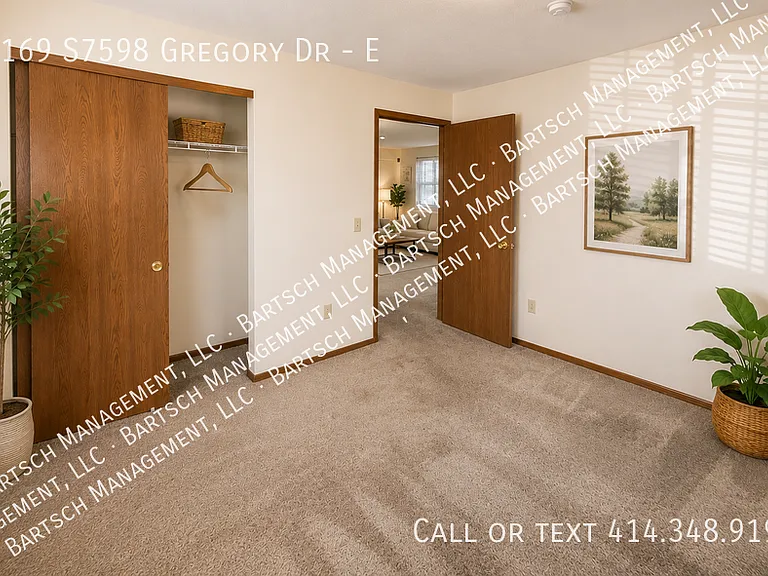 W169S7598 Gregory Dr #E — Photo 4