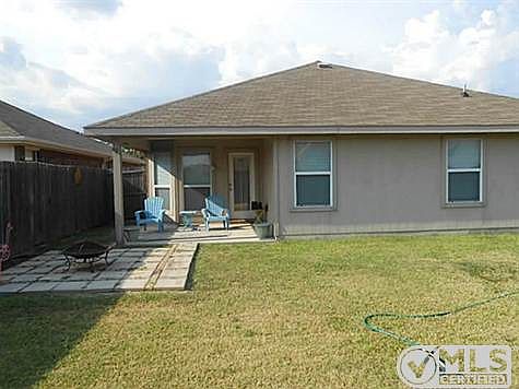 3rd image of 2717 Spencer Cir