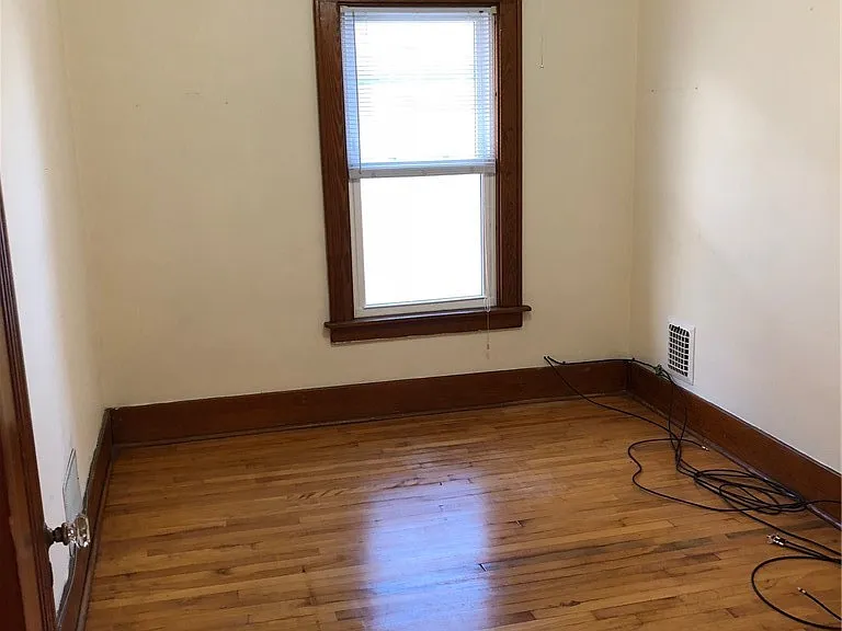 5 Hillside Ave — Photo 10