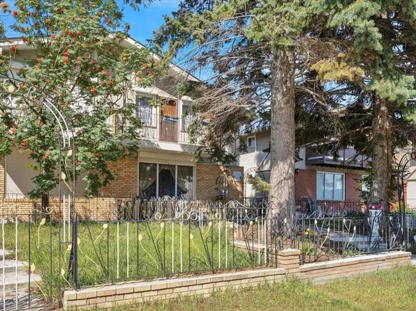 2025 E 40th St SE, Calgary, AB T2B 1B6