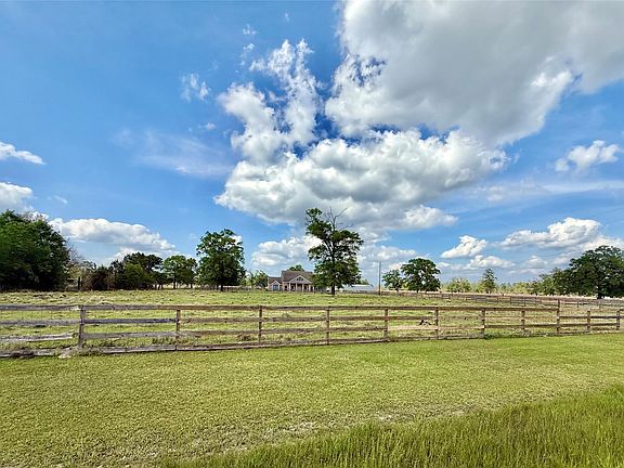 2nd image of 635 Texla Rd