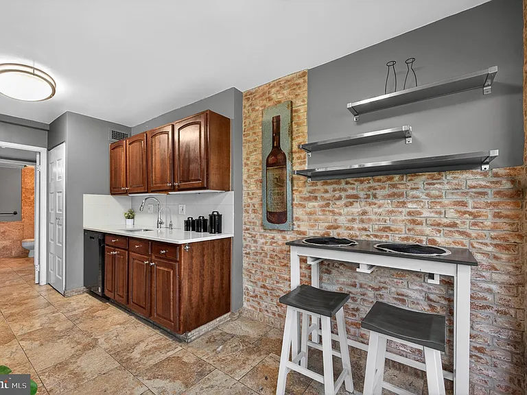 5300 Columbia Pike #701 — Photo 28