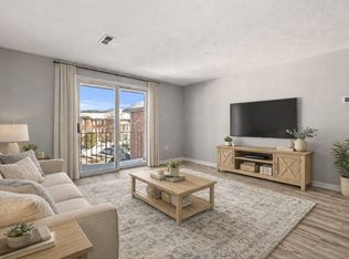 River Oaks Condominiums, Canton, MA 02021