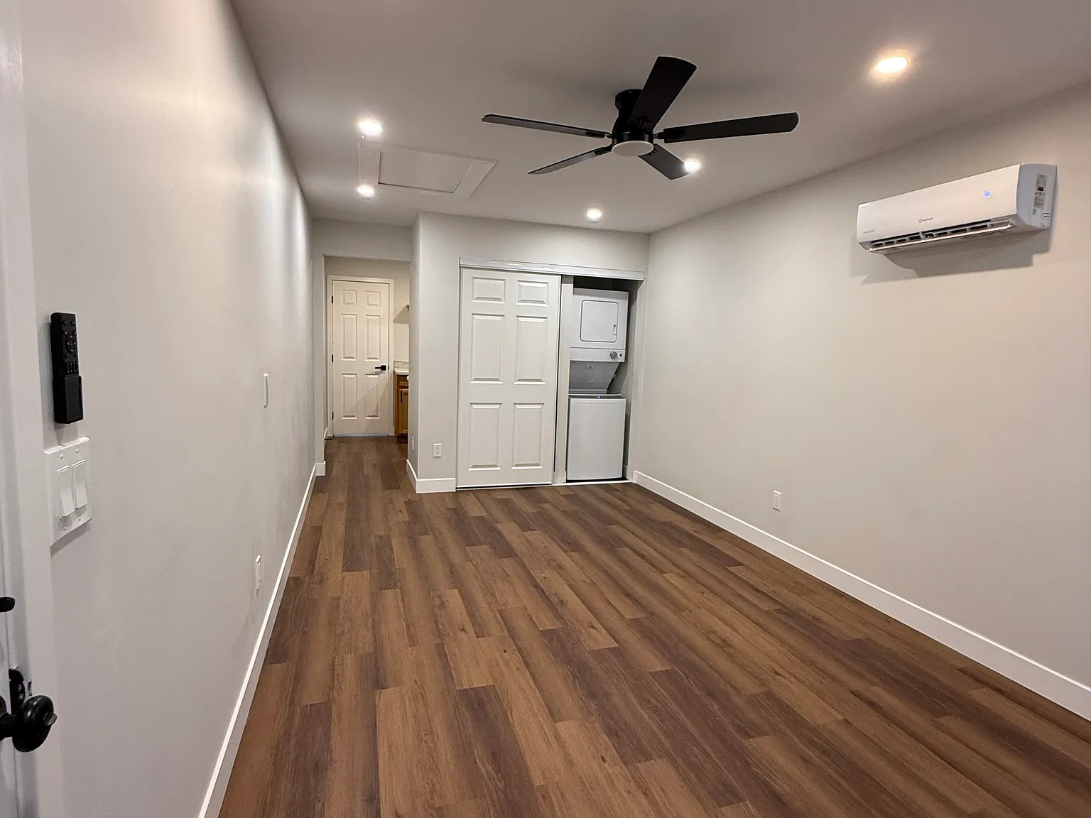 1 bed, 330 sqft, $1,295 — Photo 4