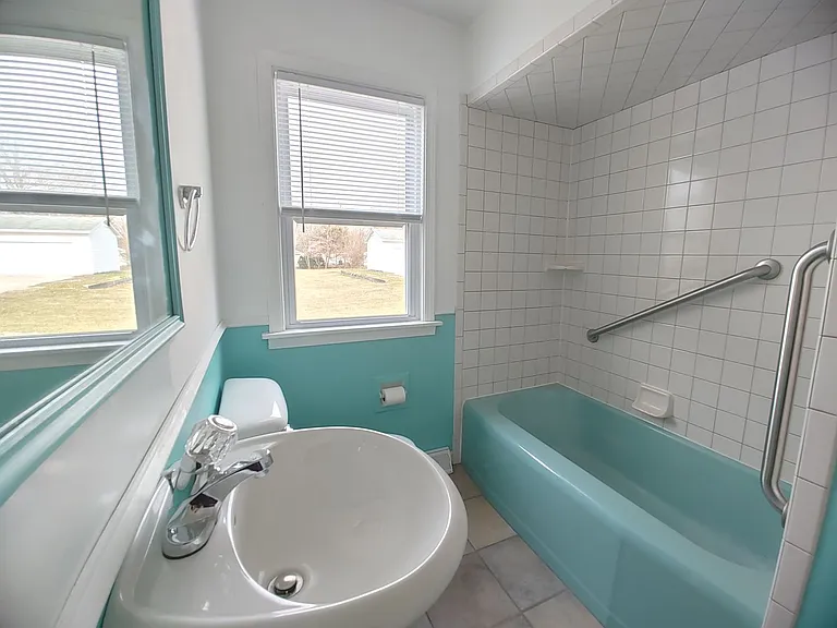 812 Osage St — Photo 9