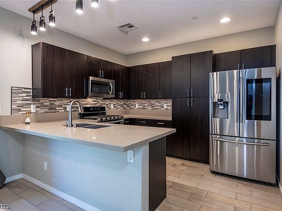 5th image of 11257 Rainbow Peak Ave Unit 210