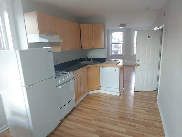 70 Joy St #10 — Photo 7