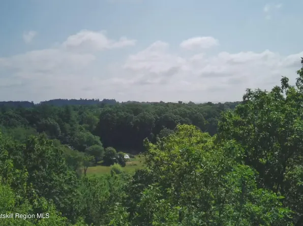 2227 County Route 21, Kinderhook, NY 12106