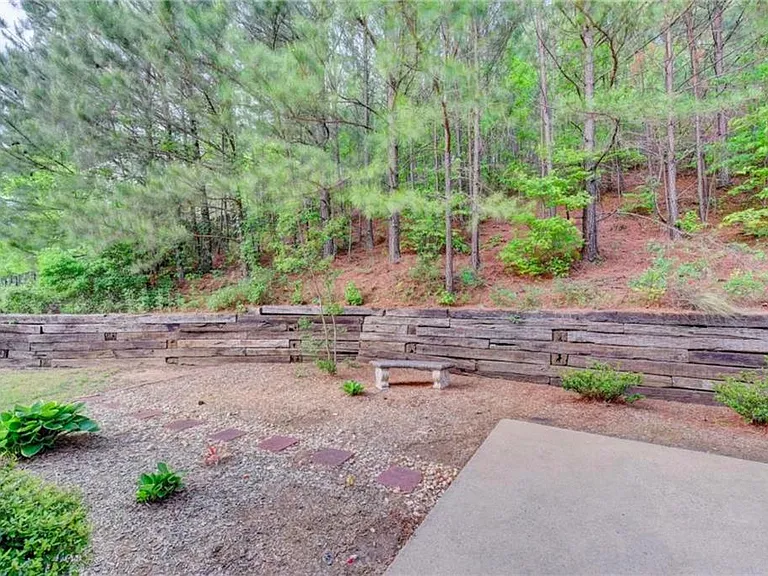 410 Ruby Forest Pkwy — Photo 29