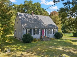 86 Delmage Rd, Swansea, MA 02777