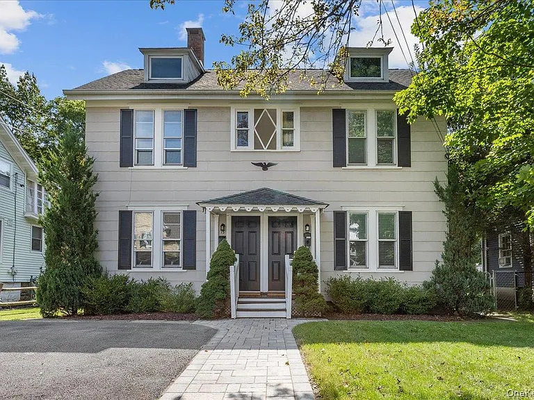 13 Cherry Ave — Photo 1