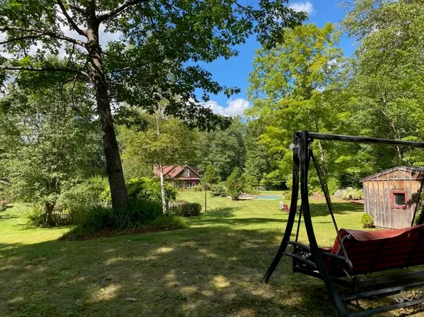173 2nd NH Turnpike, Hillsborough, NH 03244