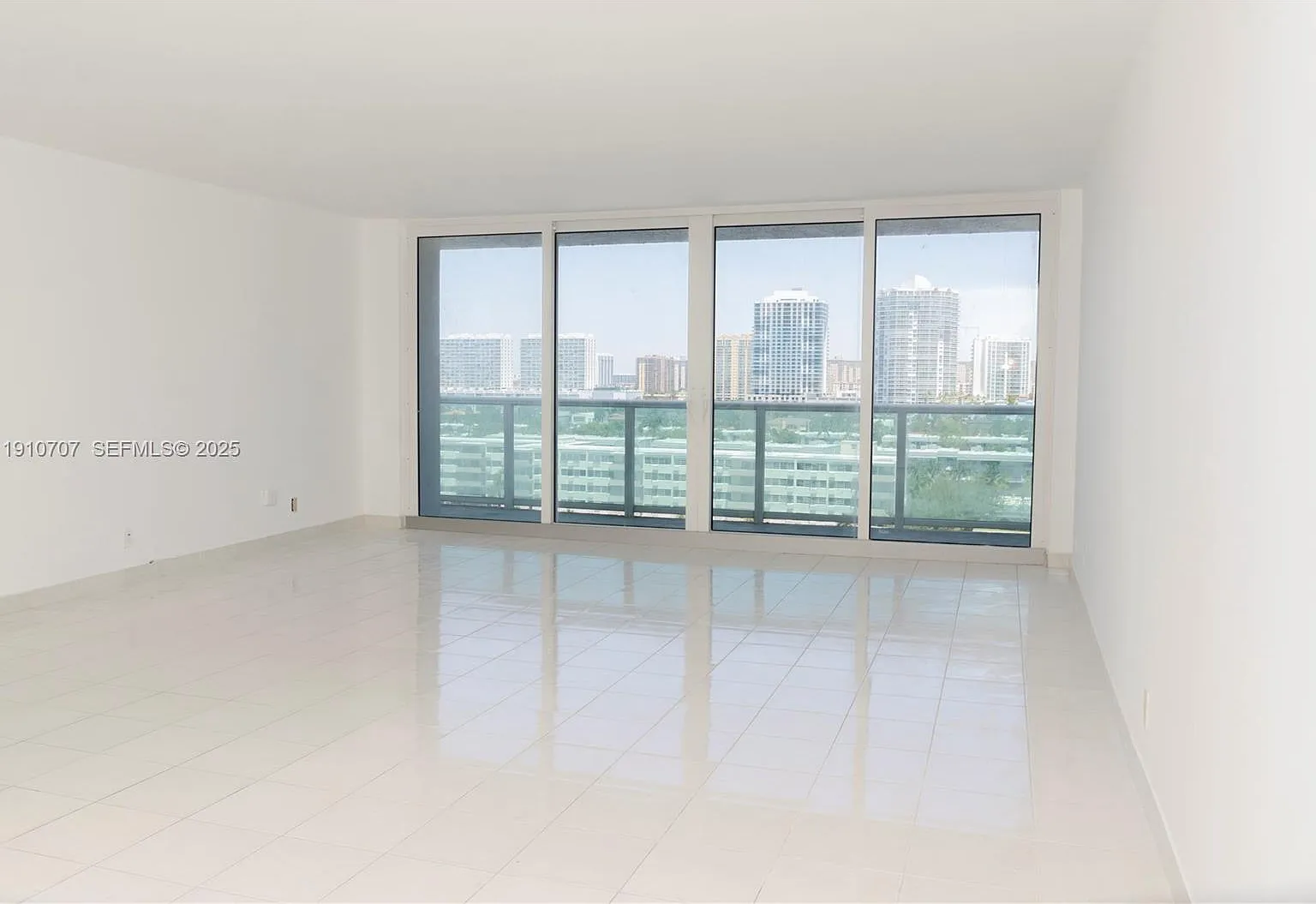 2 bed, 1521 sqft, $2,950 — Photo 2