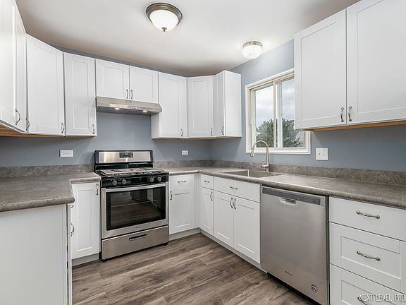 3rd image of 1844 Paddington Ave